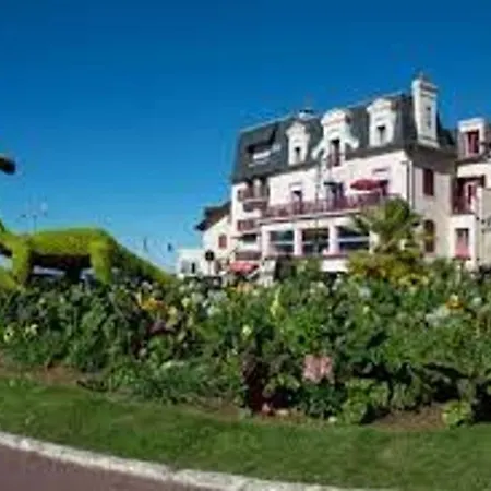 Appartement En Front De Mer A Villers-Sur-Mer Face Au Casino, 2P Tout Equipe Avec Parking Privatif - Fr-1-712-14 Extérieur photo